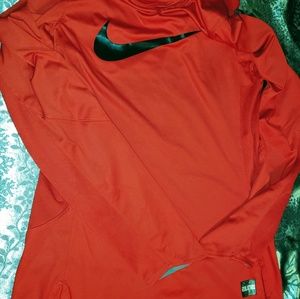 Men's Nike long sleeve hooded shirt